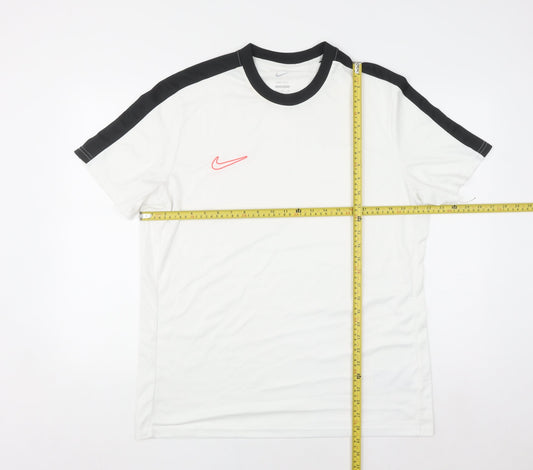 Nike Men’s White Dri-FIT Slim Fit Short Sleeve T-Shirt XL