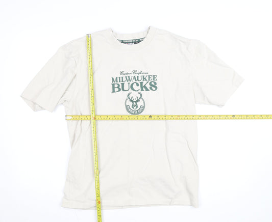 NBA Milwaukee Bucks Men's Beige XS Graphic Print T-Shirt