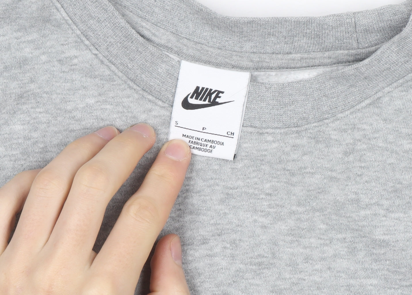 Nike Men's Grey Small Pullover Crew Neck Sweatshirt