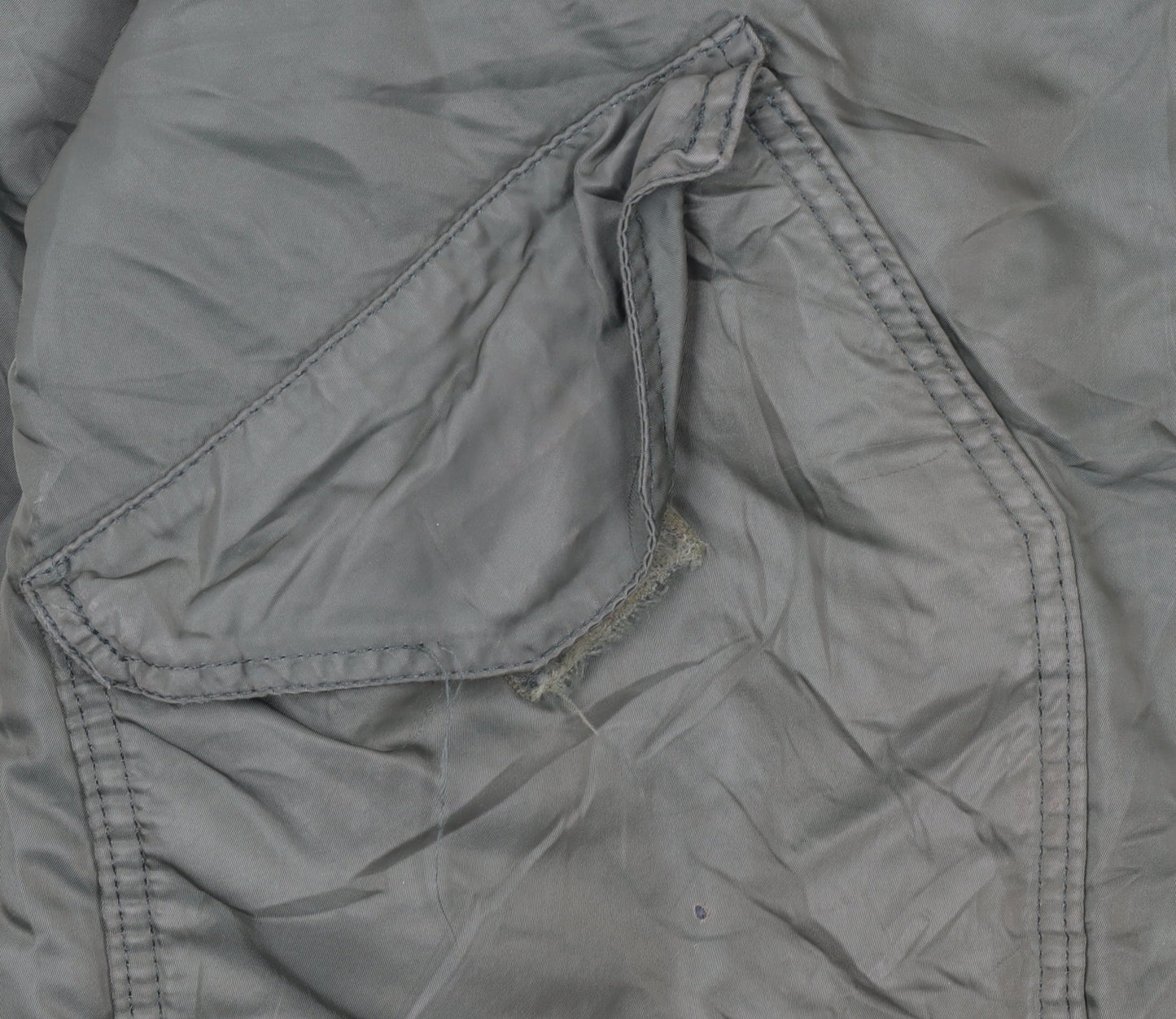 Alpha Industries Green Nylon Bomber Jacket Women’s Large Military Style