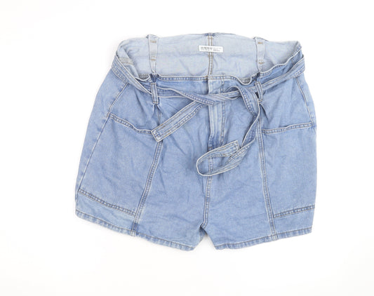 Additional front view of Denim Co. Men's Blue Belted Chino Denim Shorts, size M