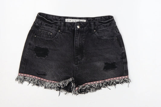 Additional front view of Denim Co. women’s black, size UK 10, cut-off distressed denim shorts