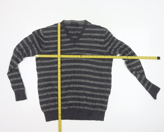 Banana Republic Men’s Grey Striped V-Neck Knit Pullover Jumper L