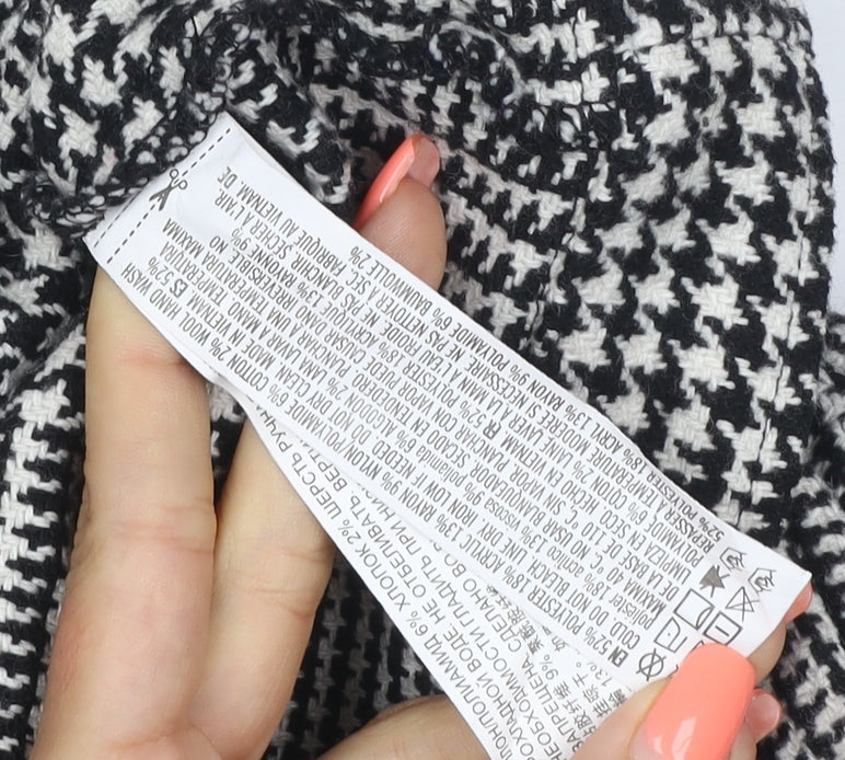 Forever 21 Women’s Black White Check Cropped Tweed Jacket Size S