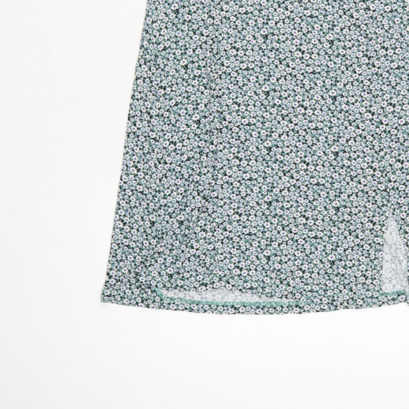 Pull&Bear Women Green Floral Size L Wrap Knee Dress V Neck
