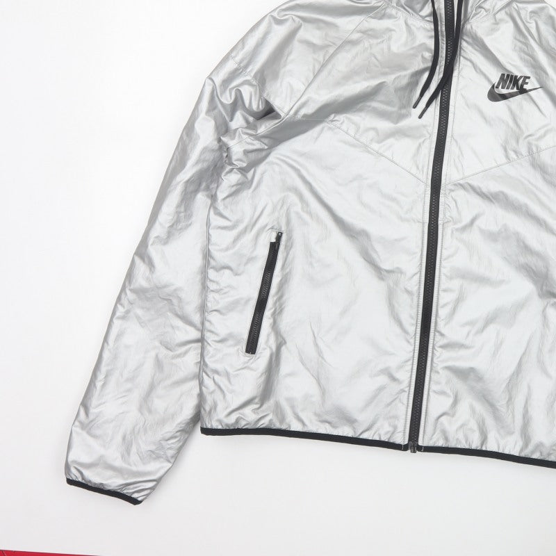Nike Women Silver M Hooded Windbreaker Jacket Lightweight Zip