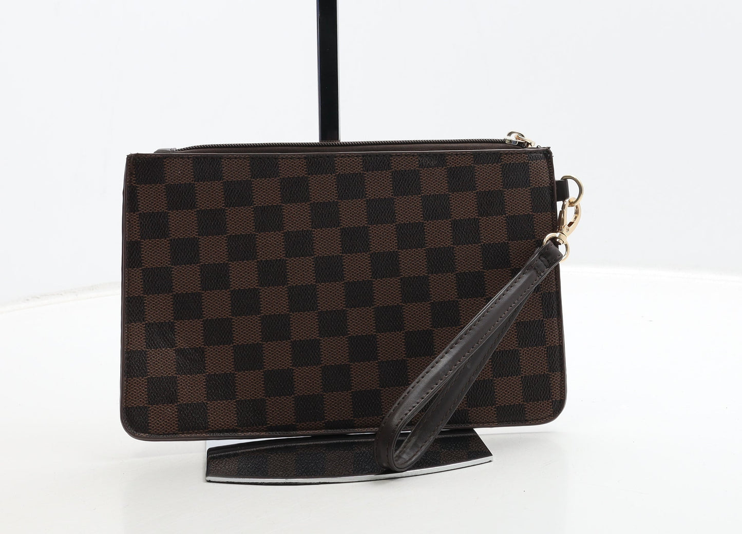 Preworn Womens Brown Check Polyurethane Clutch Size Small