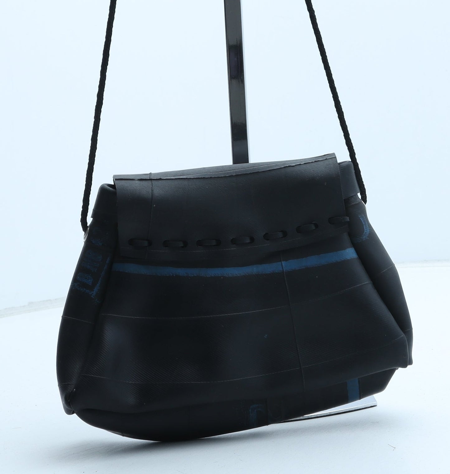 Preworn Womens Black Rubber Shoulder Bag Size Small