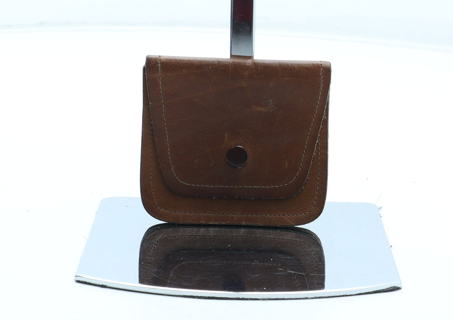 Preworn Mens Brown Leather Wallet - Coin purse
