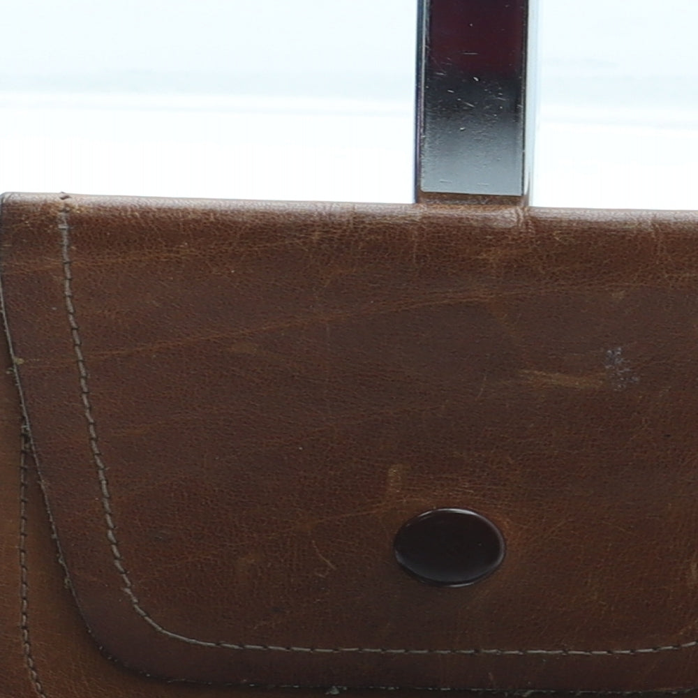 Preworn Mens Brown Leather Wallet - Coin purse
