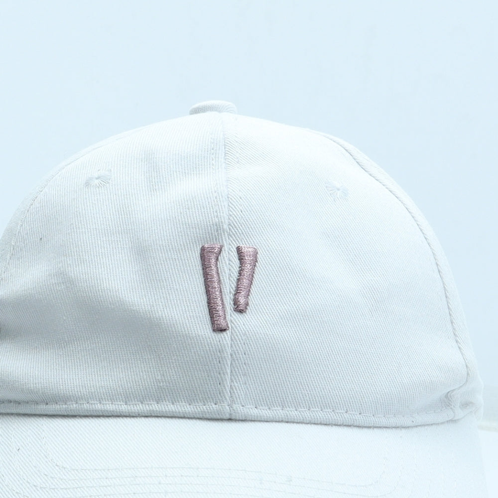 Preworn Womens White Polyester Snapback Size Adjustable