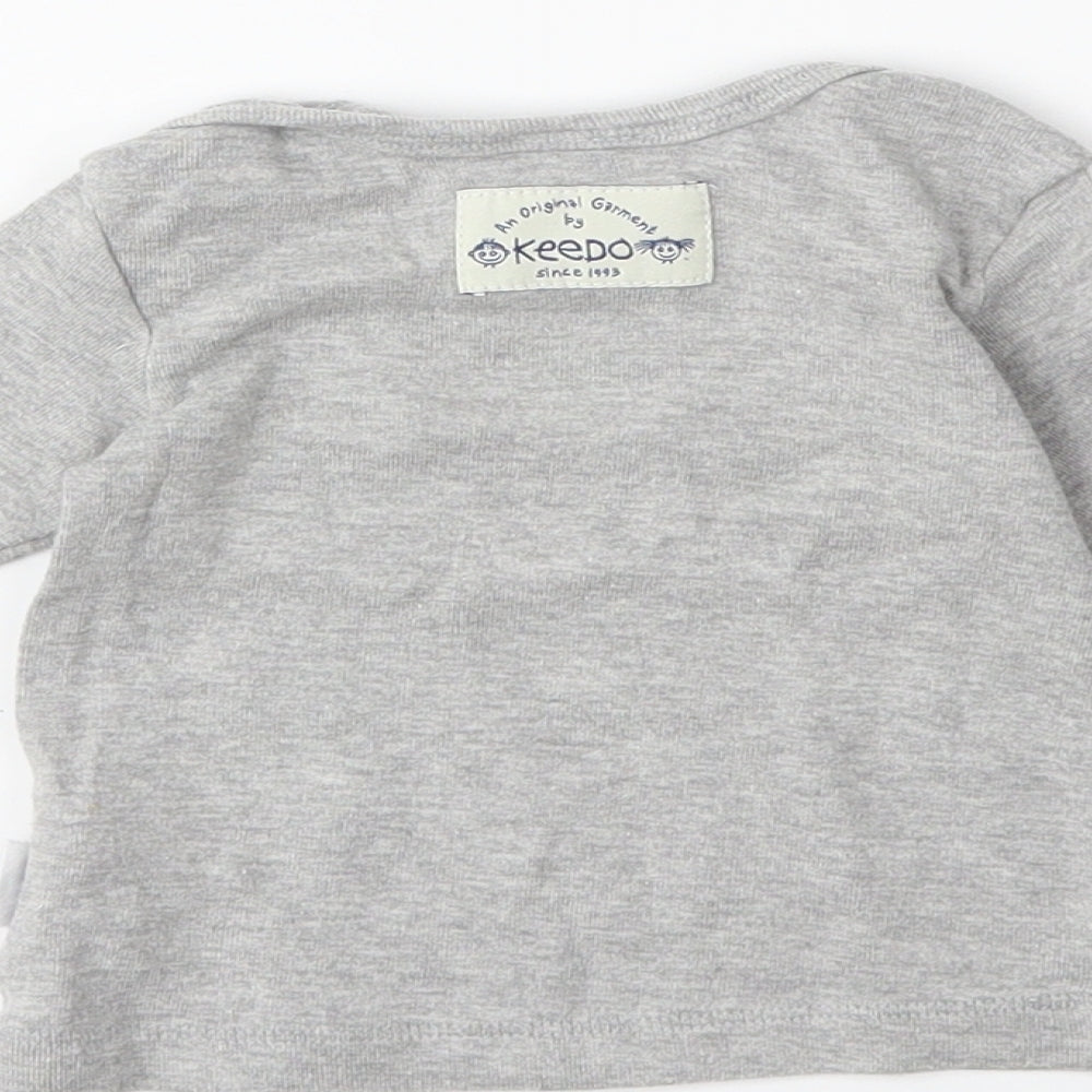 Preworn Baby Grey   Basic T-Shirt Size 3-6 Months