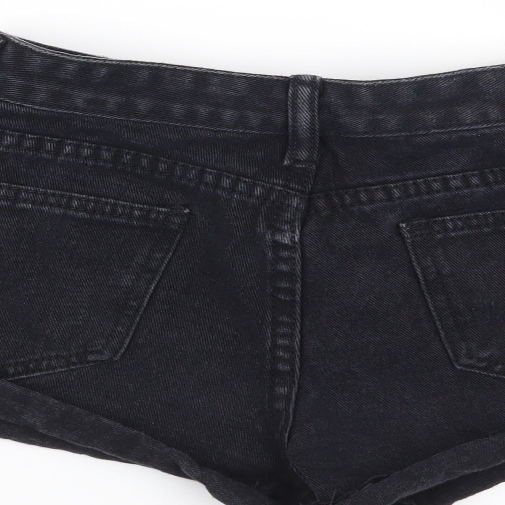 Preworn Womens Black   Cut-Off Shorts Size S