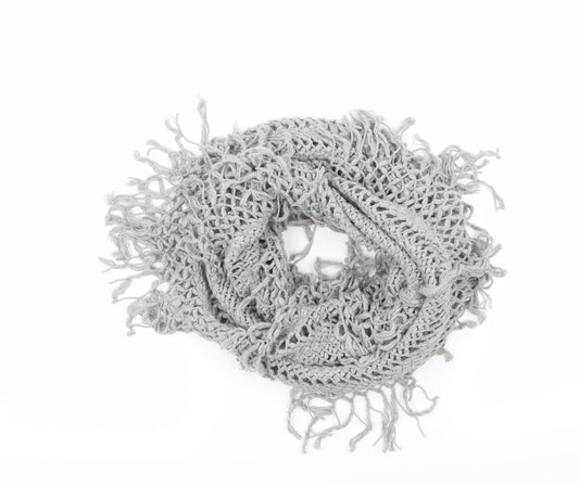 Front view of Preworn women’s green knit scarf