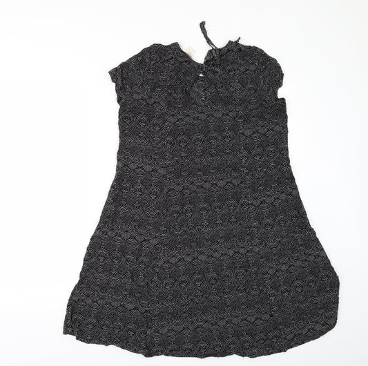 H&M Womens Black Geometric  A-Line  Size 8