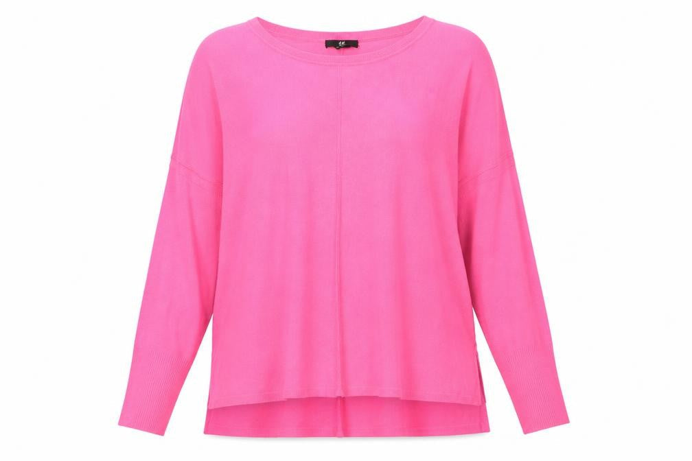 Front view of H&M women’s pink knit jumper, size M
