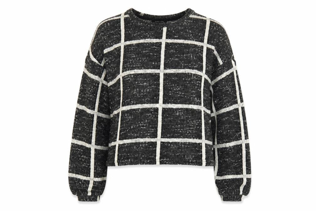 Front view of New Look women’s black jumper, size S