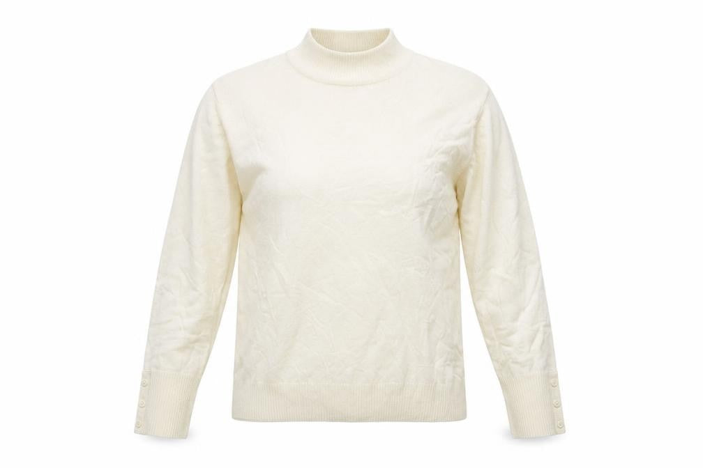 Front view of EWM women’s white cardigan jumper, size M