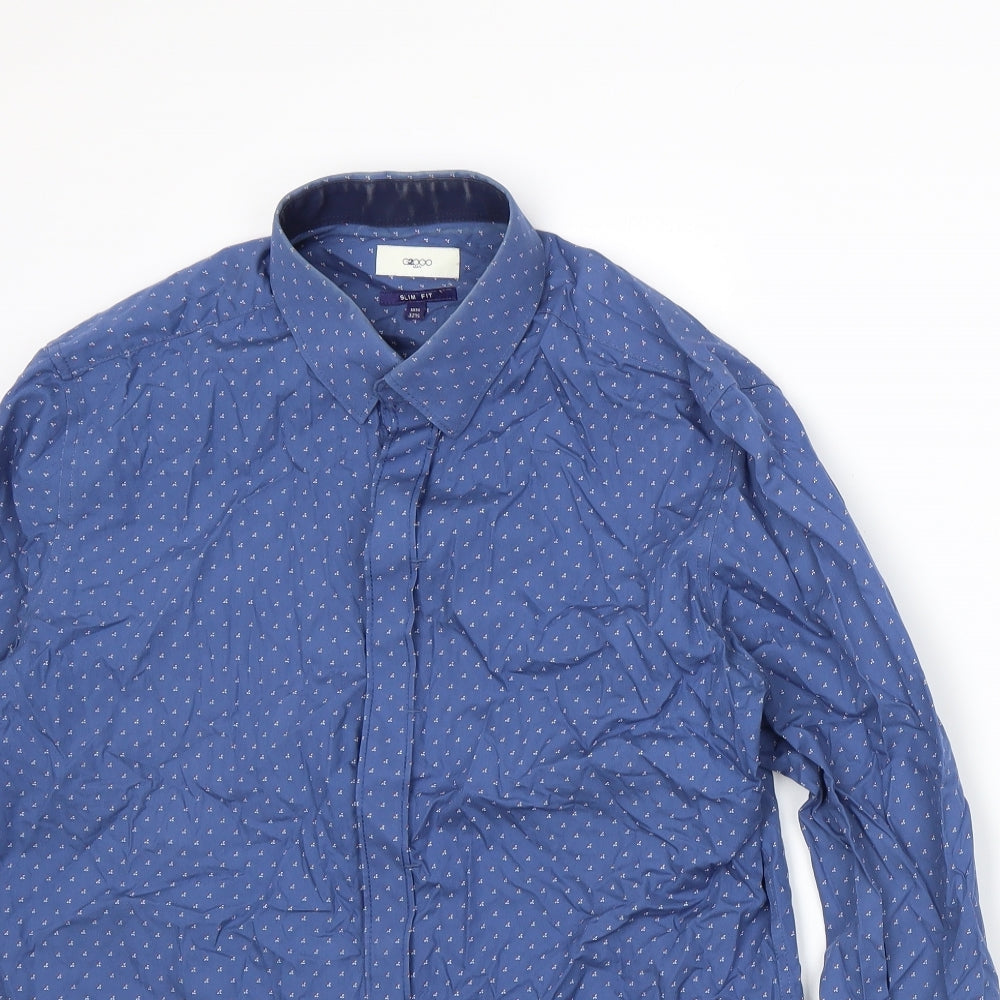 Close-up detail of G2000 men’s blue dress shirt, size 15.5