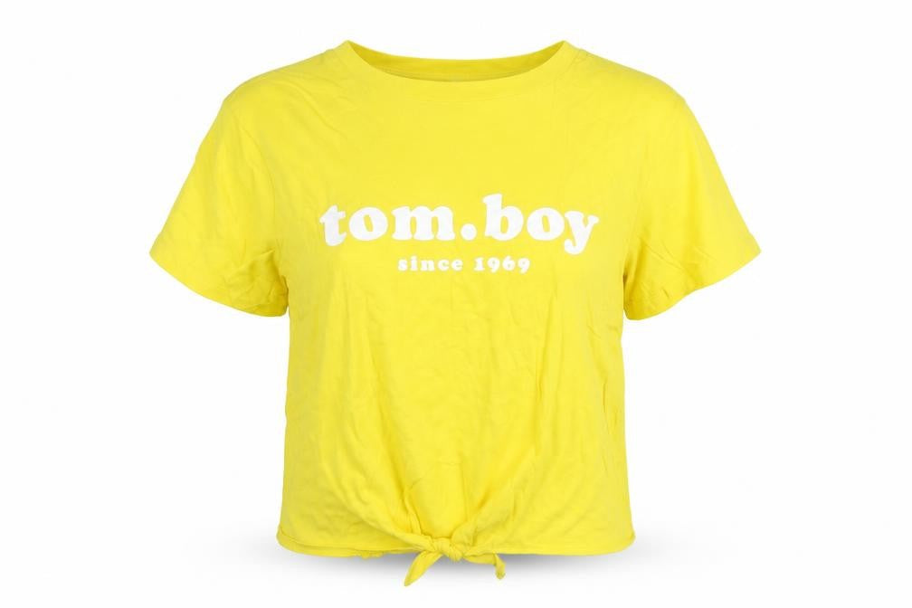Front view of Divided women’s yellow cropped t-shirt, size S