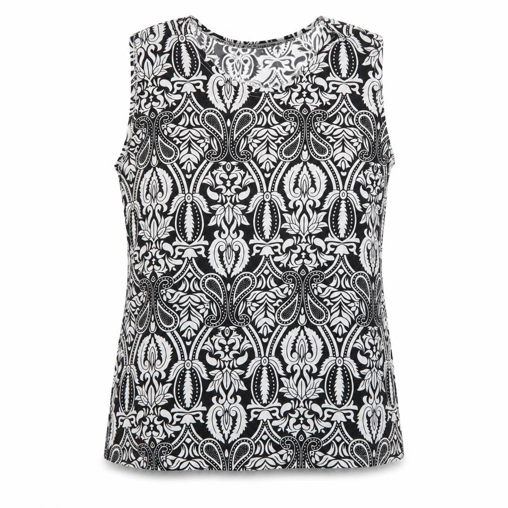 Front view of Yue sheng women’s black basic t-shirt, size M