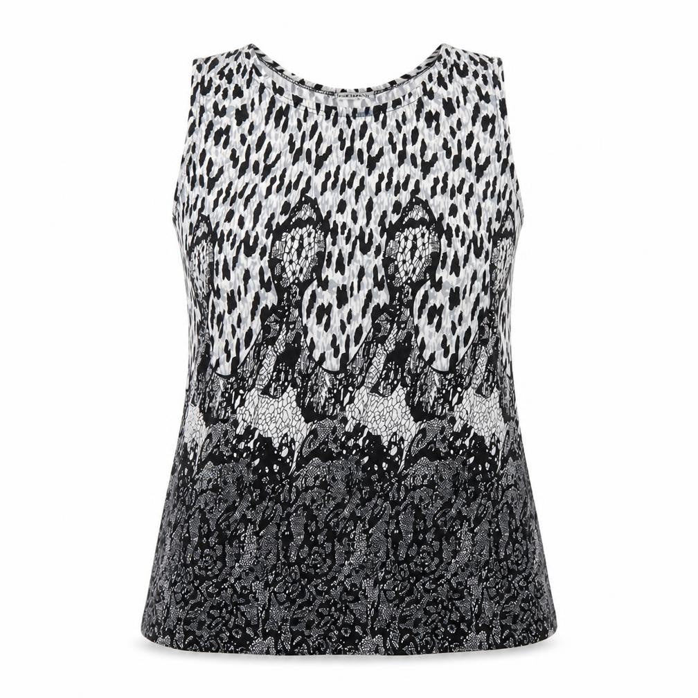 Front view of Yue sheng women’s black basic t-shirt, size M