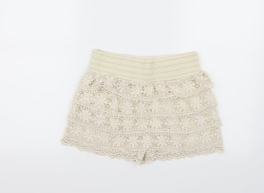 Preworn Womens Beige   Bermuda Shorts Size XS
