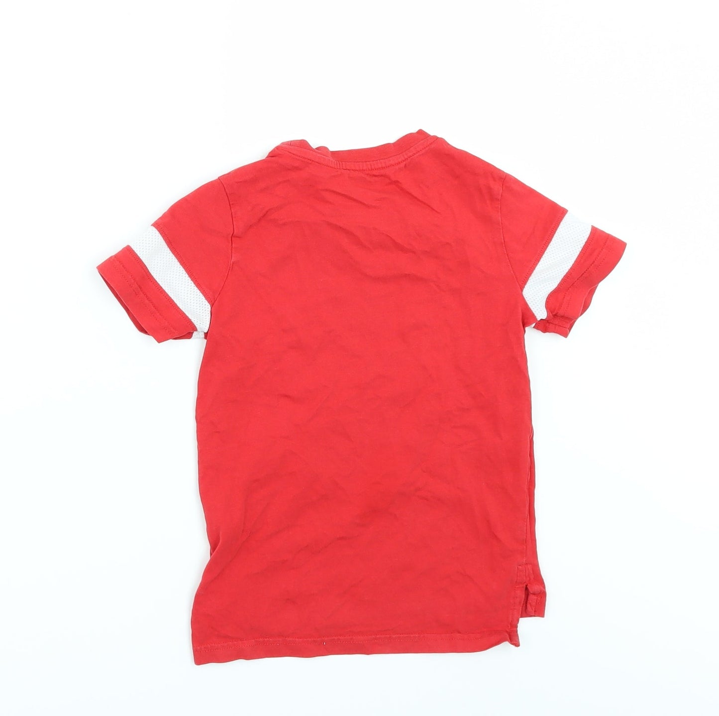 Nutmeg Boys Red   Basic T-Shirt Size 5-6 Years