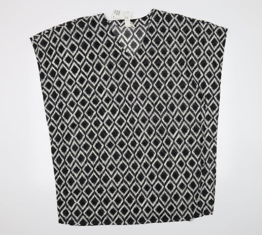 H&M Womens Black Argyle/Diamond  Basic Blouse Size L