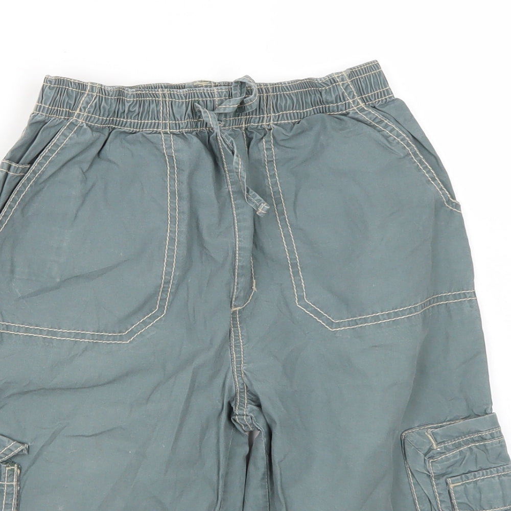 Adams Boys Green   Bermuda Shorts Size 9 Years