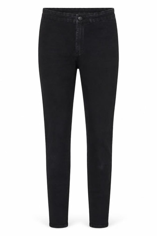 Front view of Denim & Co. women’s black denim skinny jeans, size UK 8, 30-inch leg