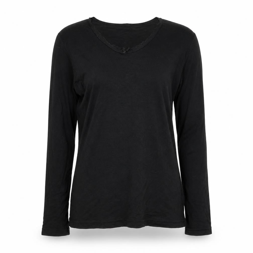 Front view of Avenue girls’ black basic t-shirt, size 12-13, years