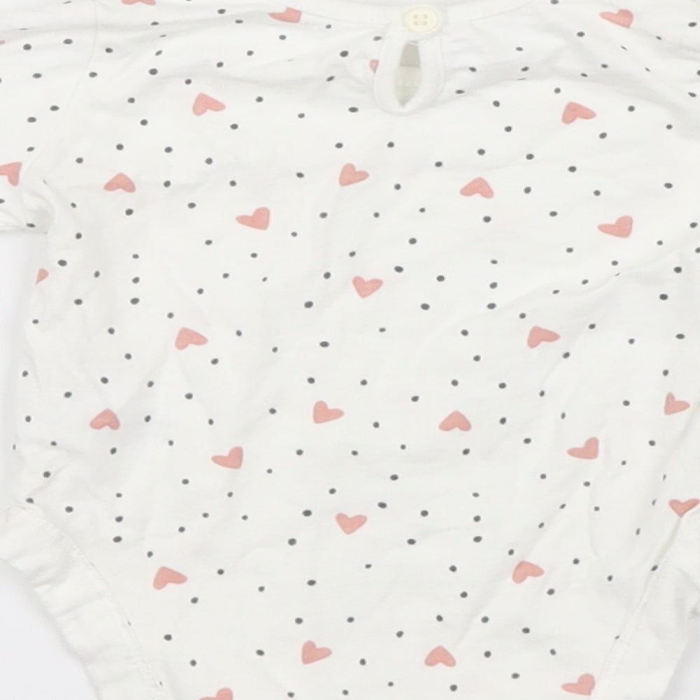 George Girls White Geometric  Babygrow One-Piece Size 3-6 Months  - Hearts