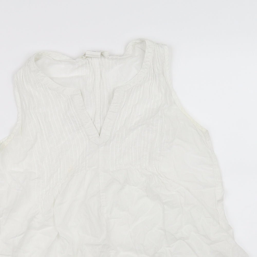 logg Womens White   Basic T-Shirt Size 4