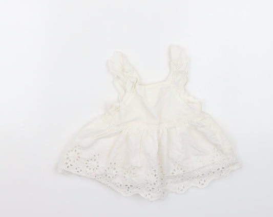 Gap Girls White   A-Line  Size 0-3 Months