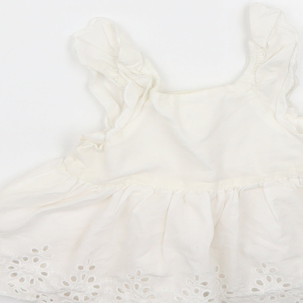 Gap Girls White   A-Line  Size 0-3 Months