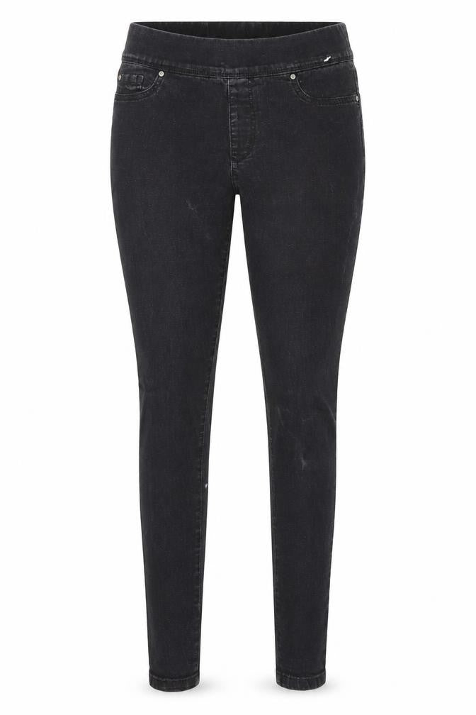 Front view of Primark women’s black jegging jeans, size UK 8, 25-inch leg