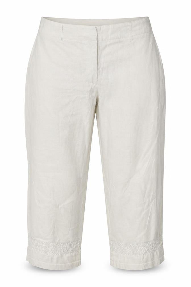 Front view of Ellie Louis women’s white trousers, size UK 12, 22-inch leg