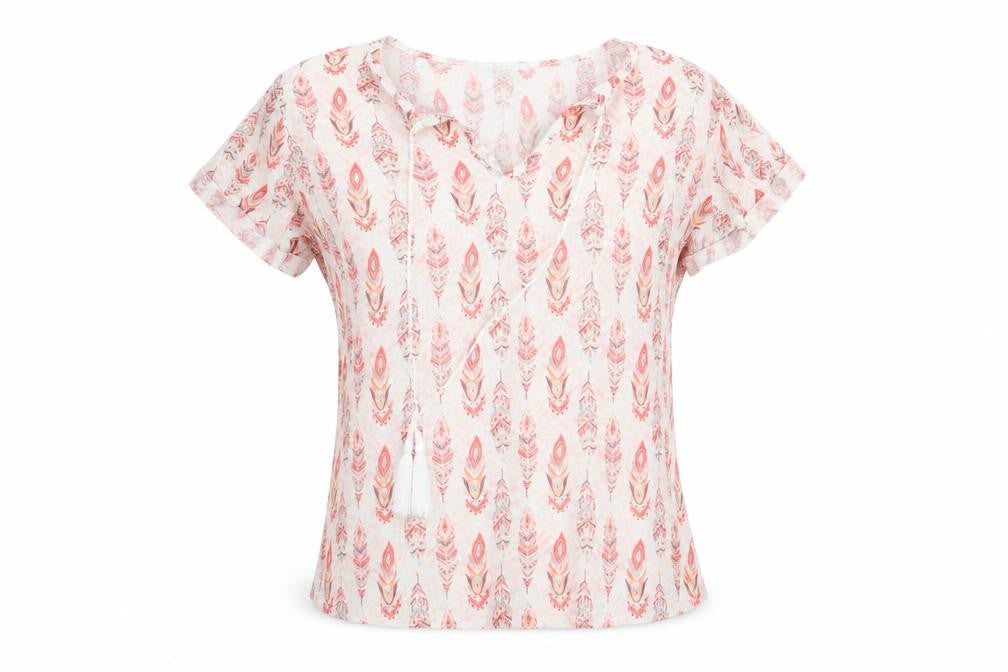 Front view of Preworn women’s white geometric basic t-shirt, size S