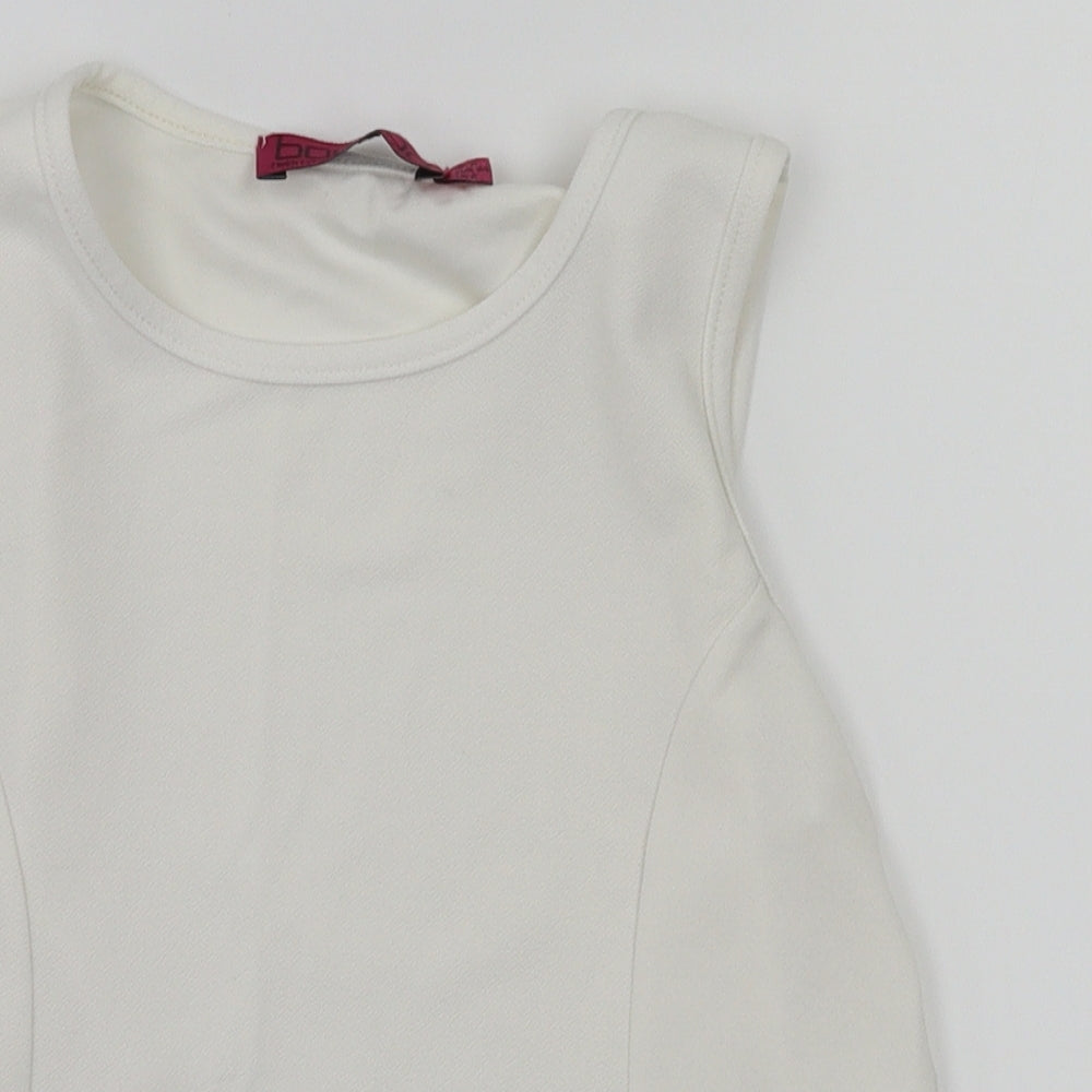 Boohoo Womens White Floral  Basic T-Shirt Size 6