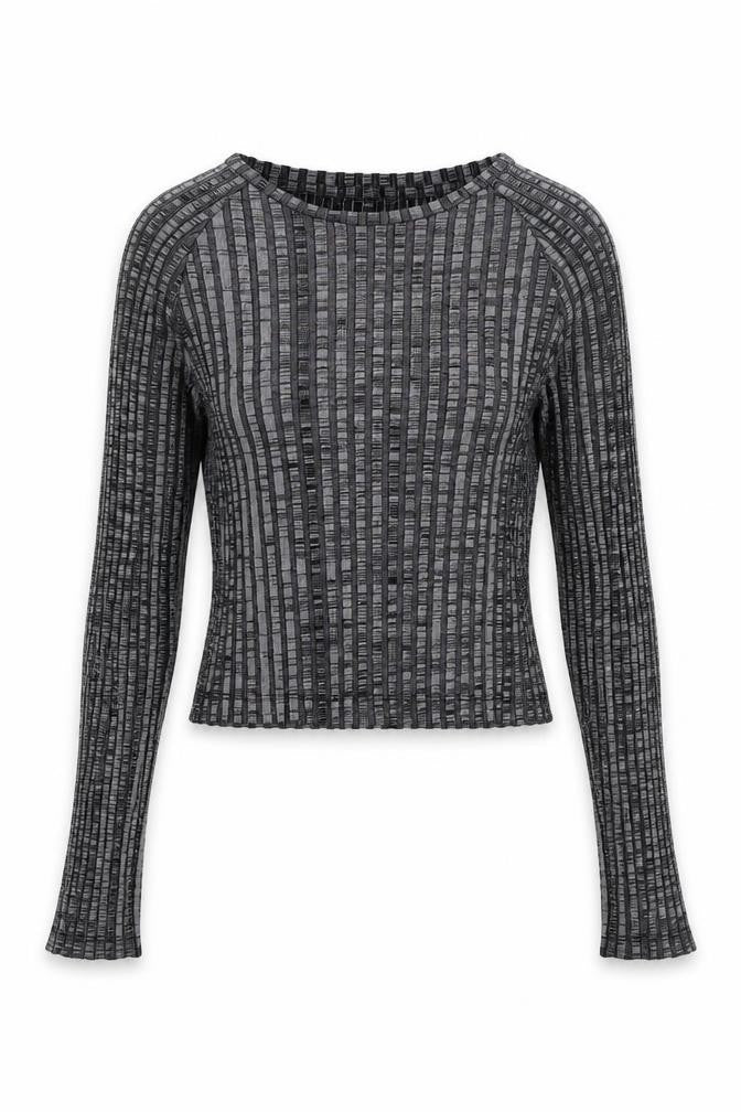 Front view of Light Before Dark women’s grey cropped blouse, size M