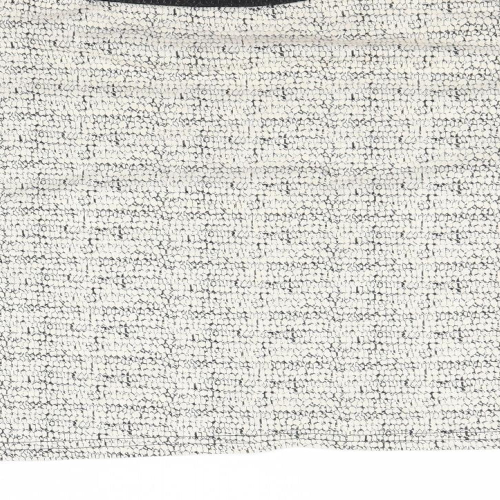 Select Womens Ivory   Basic T-Shirt Size 14