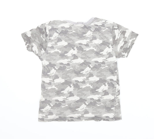 Primark Boys Grey Camouflage  Basic T-Shirt Size 7-8 Years