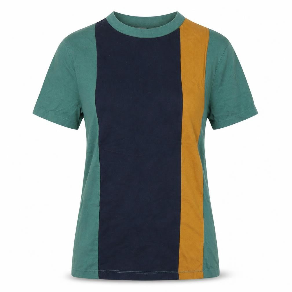 Front view of ASOS women’s green basic t-shirt size 2xs