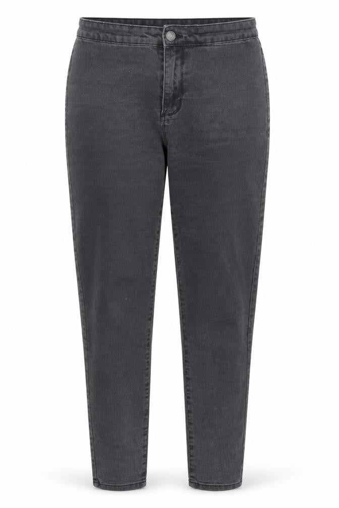 Front view of Denim&co women’s black skinny jeans, size UK 10, 28-inch leg