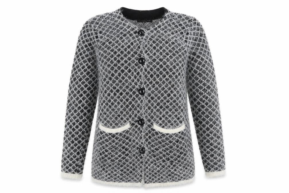 Front view of Silver Swan women’s black plaid cardigan jumper, size XL