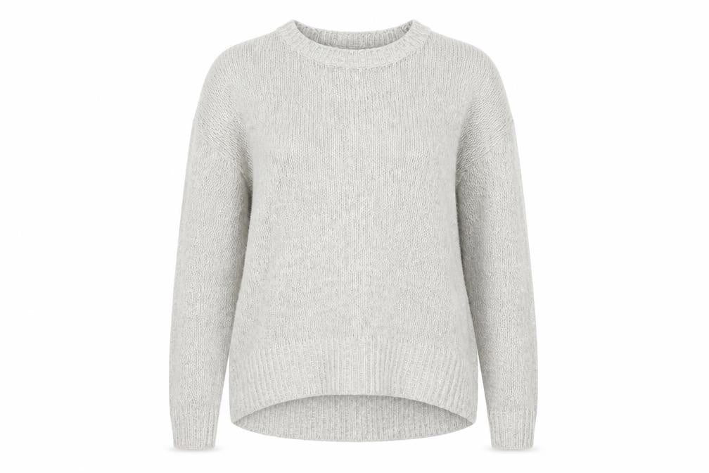 Front view of New Look women’s grey knit jumper, size S