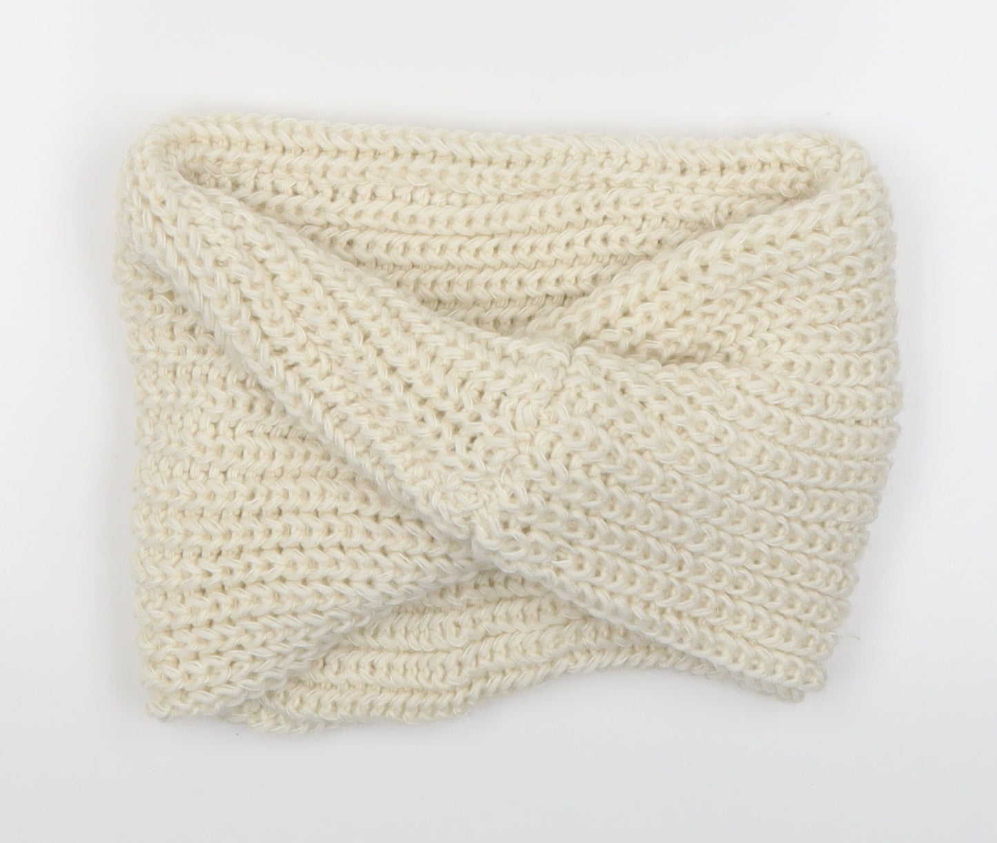 Preworn  Ivory  Knit  Shawl/Wrap