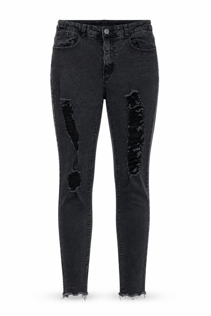 Front view of SHEIN women’s black skinny jeans, size UK 28, in, 24-inch leg