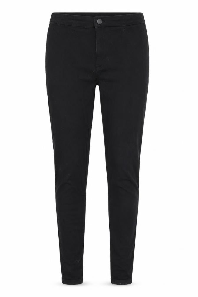 Front view of Denim & Co. women’s black denim skinny jeans, size UK 14, 30-inch leg